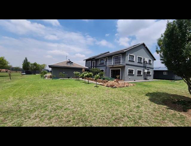 FARM FOR SALE IN BLUE SADDLE RANCHES